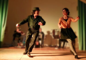 Film, table-ronde et conférence autour de la danse, Zaradanze-Saradança, MIAL de Pau @ Médiathèque A Labarrère